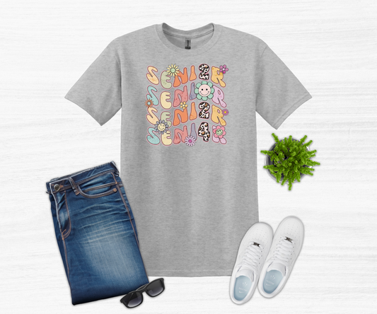 Senior 2024 - Graduate 2024 Smiley Short Sleeve Tee Shirt